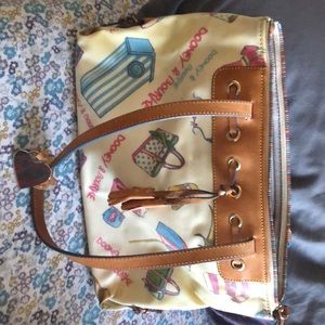 Dooney & Bourke summer print purse